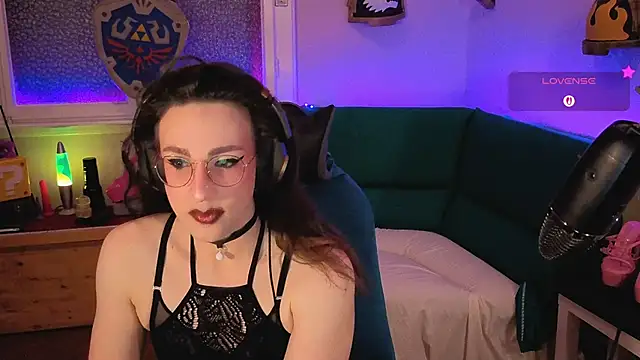 Snapshot of Zesty_Peach chatting on 06/06/26, 10:47 Zesty Peach online show from 06/06/26, 10:47