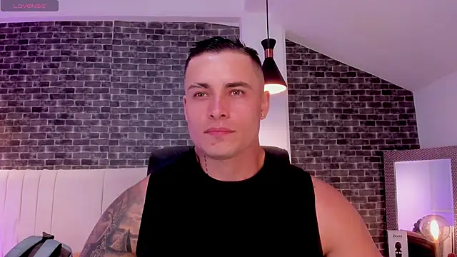 Snapshot of connorsmiith chatting on 03/28/26, 11:37 connorsmiith online show from 03/28/26, 11:37