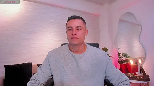 Snapshot of connorsmiith chatting on 04/20/26, 10:18 connorsmiith online show from 04/20/26, 10:18