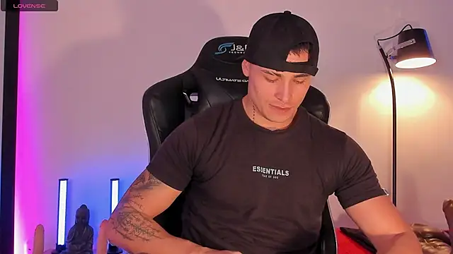 Snapshot of connorsmiith chatting on 07/06/26, 12:46 connorsmiith online show from 07/06/26, 12:46