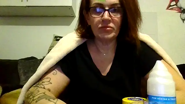 RubyyRosee online show from 12/02/25, 06:30