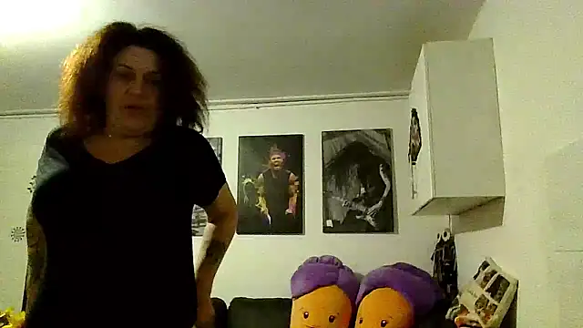 RubyyRosee online show from 01/10/26, 06:37