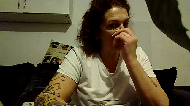 RubyyRosee online show from 02/17/26, 06:21