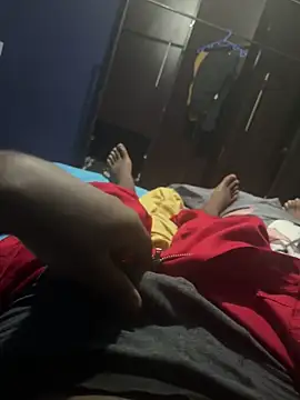 Snapshot of dickhiver5512 chatting on 11/14/25, 02:43 dickhiver5512 online show from 11/14/25, 02:43