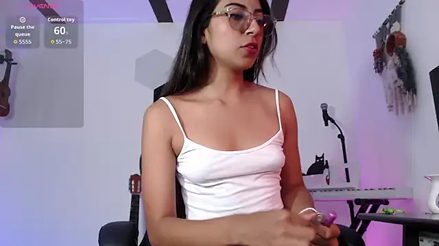 Snapshot of Susanahendrix chatting on 04/27/26, 06:17 Susanahendrix online show from 04/27/26, 06:17