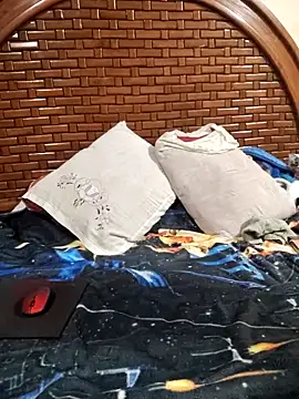 Snapshot of MRCforyou chatting on 04/03/26, 12:41 MRCforyou online show from 04/03/26, 12:41