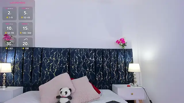 katte landerr online show from 03/15/26, 09:04