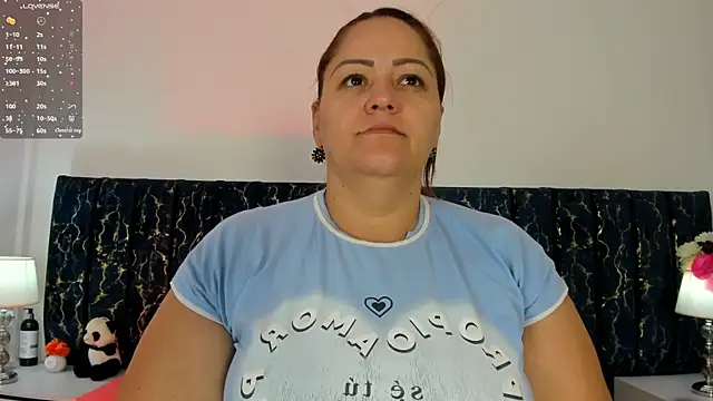 Snapshot of katte_landerr chatting on 07/17/26, 12:34 katte landerr online show from 07/17/26, 12:34