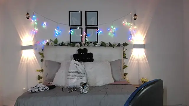 Megan 05  online show from 03/05/26, 06:15