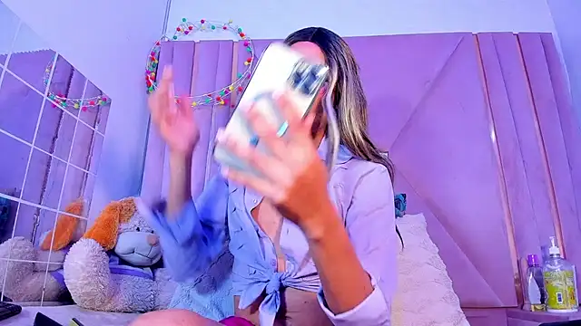 jazmin waked online show from 02/22/26, 04:13