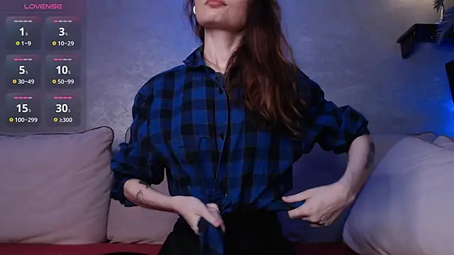 Snapshot of just_vvv chatting on 11/29/25, 02:58 just vvv online show from 11/29/25, 02:58