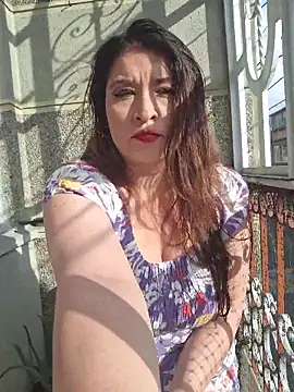 Lady Sofhia online show from 11/11/25, 08:42