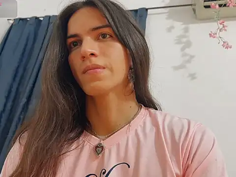 Snapshot of pyke_sm chatting on 10/15/25, 06:35 pyke sm online show from 10/15/25, 06:35