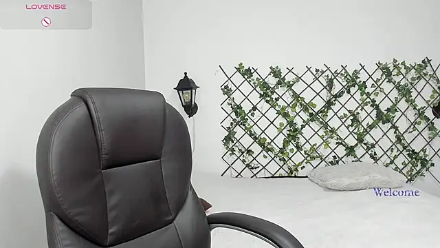 velvet  moon online show from 02/16/26, 12:18