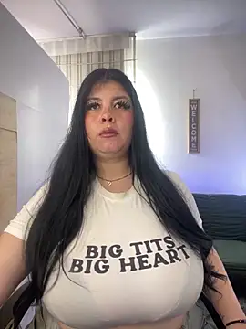 Snapshot of Angie_lynn chatting on 09/20/25, 09:38 Angie lynn online show from 09/20/25, 09:38