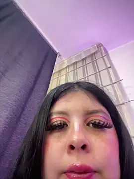 Snapshot of Angie_lynn chatting on 09/28/25, 02:39 Angie lynn online show from 09/28/25, 02:39