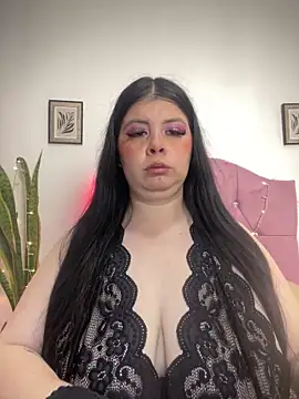 Snapshot of Angie_lynn chatting on 10/16/25, 12:22 Angie lynn online show from 10/16/25, 12:22