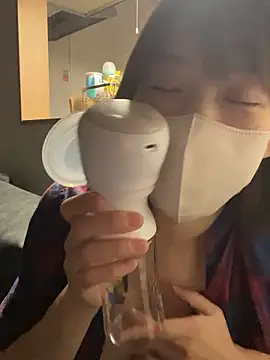 Snapshot of usako_2025 chatting on 10/20/25, 07:36 usako 2025 online show from 10/20/25, 07:36