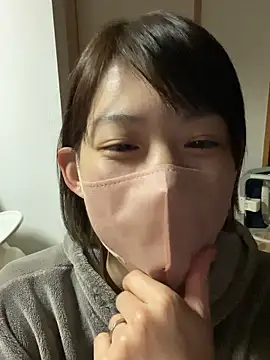 Snapshot of usako_2025 chatting on 03/31/26, 01:11 usako 2025 online show from 03/31/26, 01:11