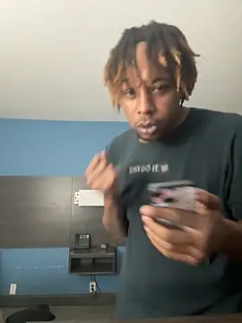 BigMfLuther online show from 12/23/25, 05:38