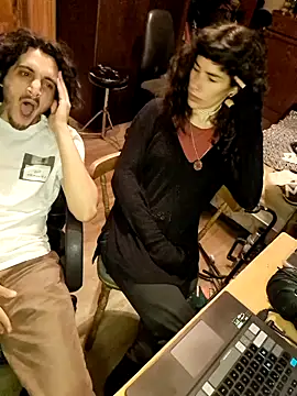 GroovyBlossom online show from 10/26/25, 04:40