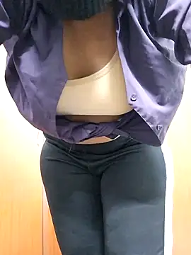 Snapshot of maya_telugu_22 chatting on 10/13/25, 04:07 maya telugu 22 online show from 10/13/25, 04:07