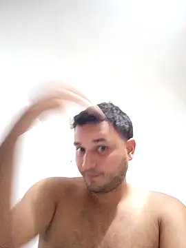 Snapshot of Hotguys111 chatting on 11/12/25, 05:08 Hotguys111 online show from 11/12/25, 05:08