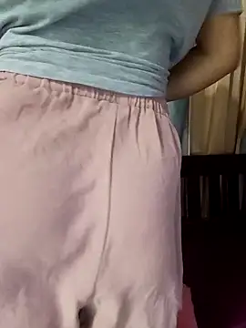 babyangela14 online show from 10/25/25, 07:38