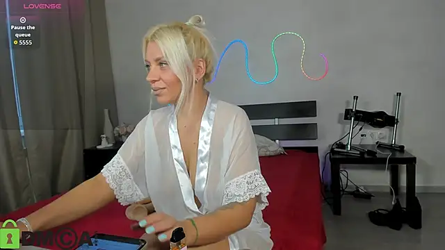 Snapshot of Stasy_Traiin chatting on 09/23/25, 01:08 Stasy Traiin online show from 09/23/25, 01:08