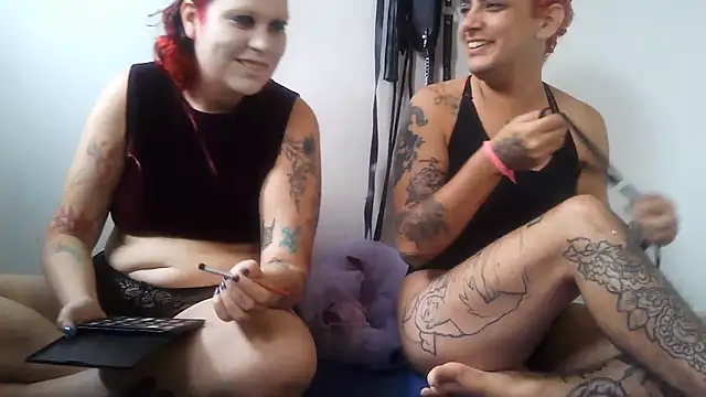 Snapshot of ttransviado chatting on 10/02/25, 10:44 ttransviado online show from 10/02/25, 10:44