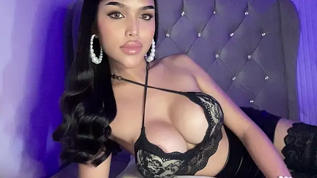 Snapshot of KhendraBrown chatting on 04/10/26, 06:45 KhendraBrown online show from 04/10/26, 06:45