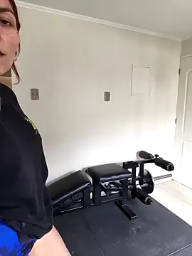 Snapshot of xjuanaxmaldadxxx chatting on 12/20/25, 04:03 xjuanaxmaldadxxx online show from 12/20/25, 04:03