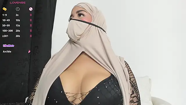 thaira aly online show from 11/04/25, 10:42