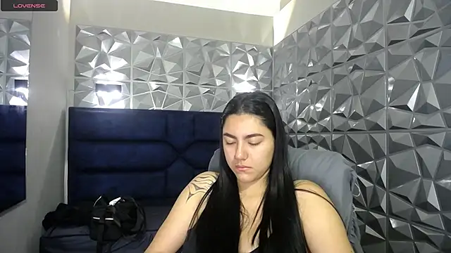 Snapshot of Megara_25 chatting on 03/23/26, 03:27 Megara 25 online show from 03/23/26, 03:27