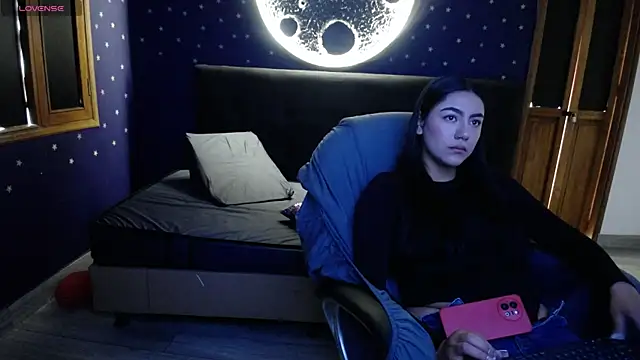 Snapshot of Megara_25 chatting on 04/10/26, 03:06 Megara 25 online show from 04/10/26, 03:06