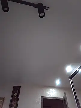 KissMiSveet online show from 10/17/25, 05:43