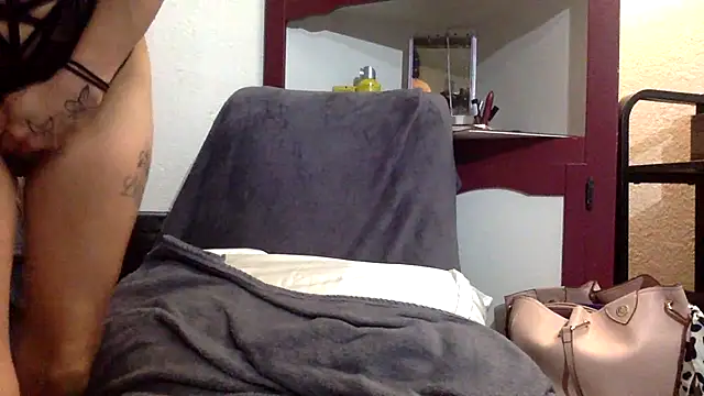 Snapshot of Bubbliciouss chatting on 10/16/25, 09:21 Bubbliciouss online show from 10/16/25, 09:21