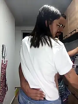 stivenlujan69 online show from 11/10/25, 01:48