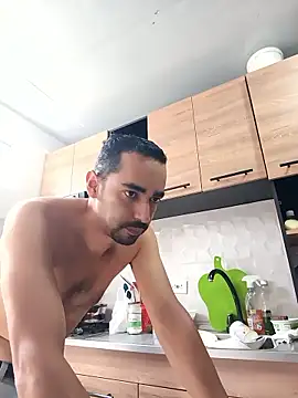 stivenlujan69 online show from 01/13/26, 06:02