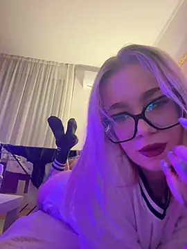 Snapshot of marnemzavar444 chatting on 03/05/26, 09:22 marnemzavar444 online show from 03/05/26, 09:22