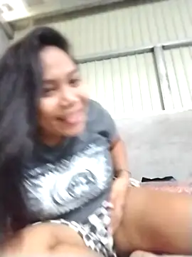 Veeluna16 online show from 11/26/25, 03:07