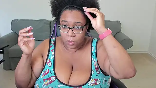 Snapshot of Josie4yourpleasure chatting on 09/11/25, 07:36 Josie4yourpleasure online show from 09/11/25, 07:36