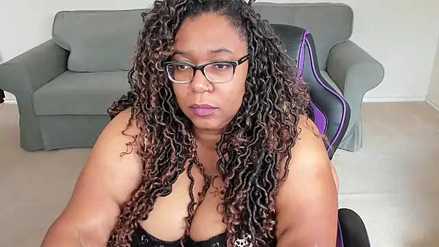 Snapshot of Josie4yourpleasure chatting on 03/26/26, 04:34 Josie4yourpleasure online show from 03/26/26, 04:34