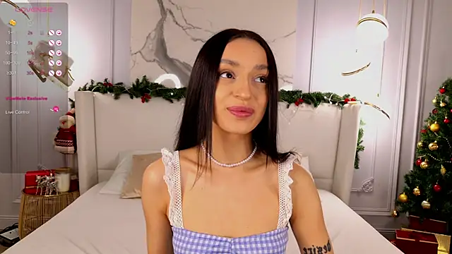 AdoraCortes online show from 01/10/26, 05:09