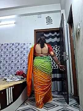 SIMIHOT online show from 11/10/25, 08:46