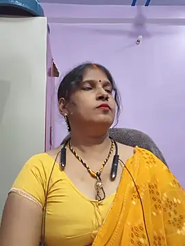 Snapshot of Sonalihot_ chatting on 05/17/26, 09:06 Sonalihot online show from 05/17/26, 09:06