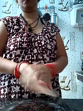 Snapshot of Sonalihot_ chatting on 06/30/26, 02:12 Sonalihot online show from 06/30/26, 02:12