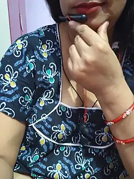 Snapshot of Sonalihot_ chatting on 07/15/26, 06:46 Sonalihot online show from 07/15/26, 06:46
