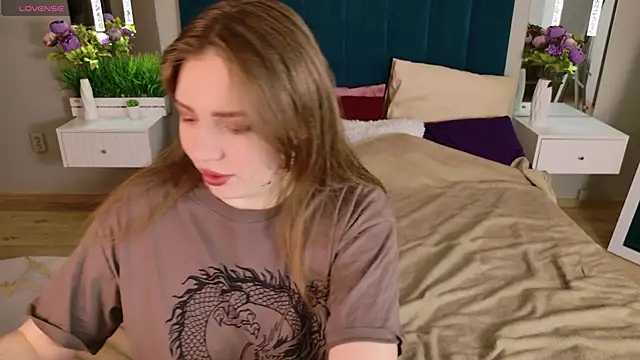 Moon  Bunny online show from 02/15/26, 12:25