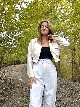 YOOUR EVAA online show from 09/22/25, 05:42